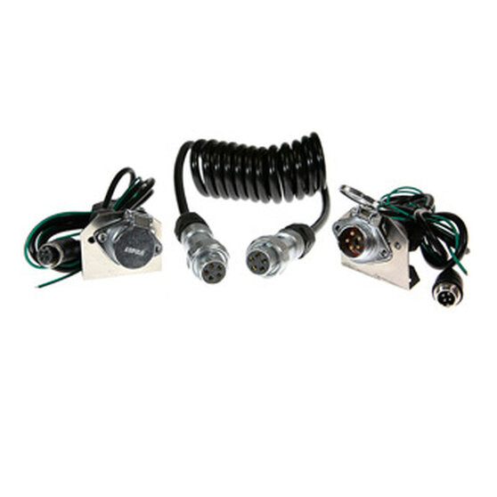 connectors between towing vehicle and trailer installed